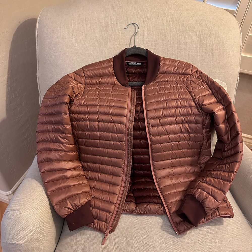 Arc’teryx Women’s Nexis Quilted-Down Bomber Jacket